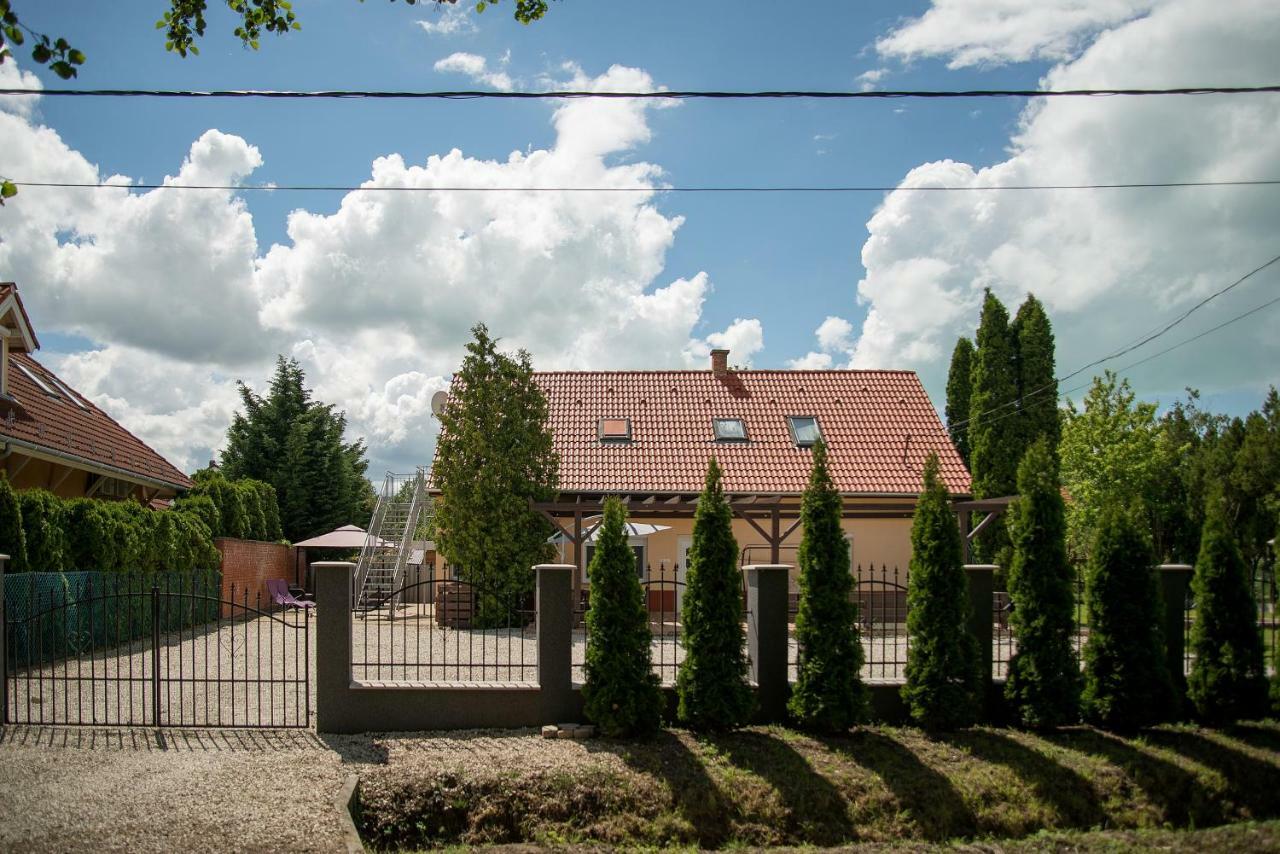 Dorothy Apartman Siofok Exterior photo